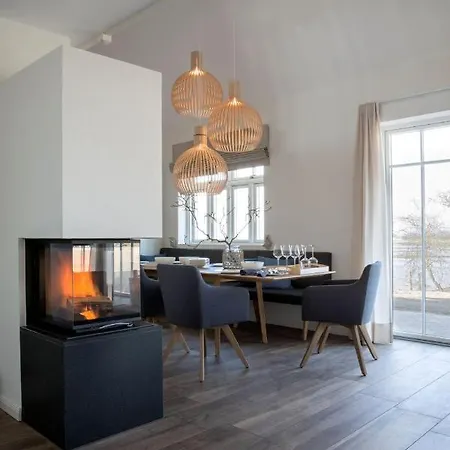 Reetdorf Geltinger Birk Atelierhaus Steilkueste Nieby (Nieby, Schleswig-Flensburg)