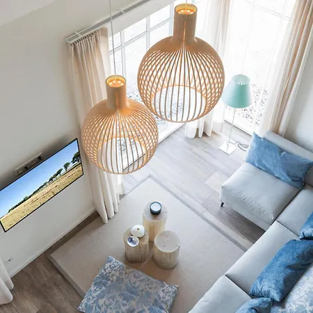 Reetdorf Geltinger Birk Atelierhaus Steilkueste Holiday home *
